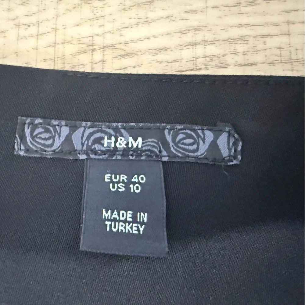 H&M black front